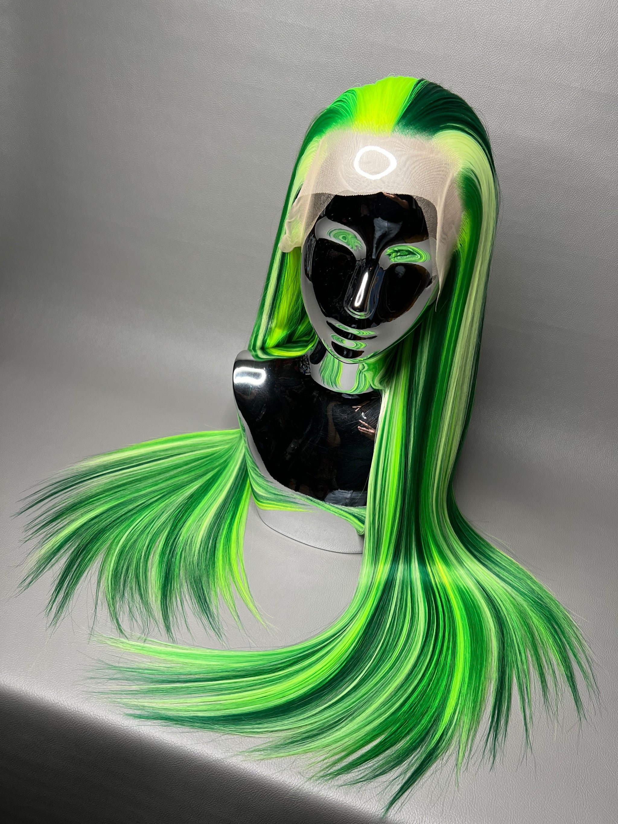 ✨ MEESHA 24” NEON GREEN LACE FRONT WIG? *NWT* HISSS Custom Colored Lace Front Wig (Large Cap, 13x3 Lace  main image 4